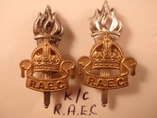 Gradia Militaria - K/C R.A.E.C Officers Silvered/Gilt Collar Badges