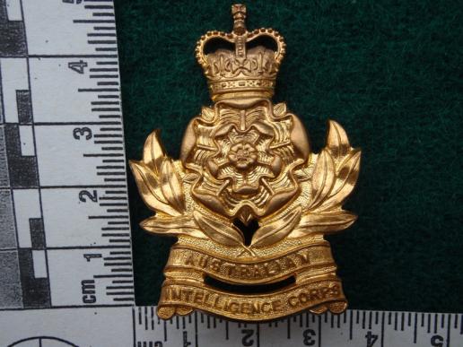 Gradia Militaria - Intelligence Corps ( 1953-60) Cap Badge