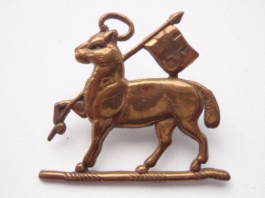 Gradia Militaria - WW2 Queens Regt Cap Badge