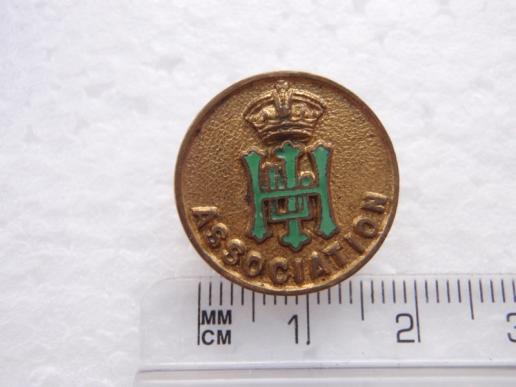 Gradia Militaria - H.L.I (highland Light Infantry) Association Gilt Button Hole Lapel badge