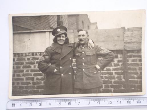 Gradia Militaria - R.E Warrant Officer & Wife