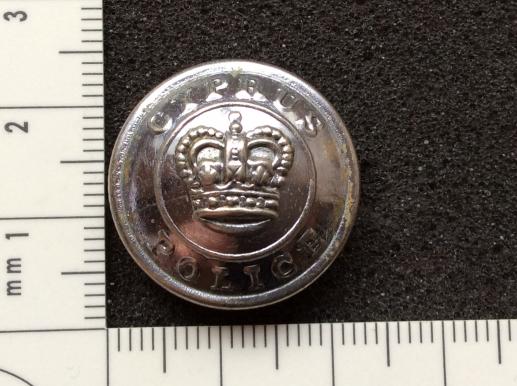 Gradia Militaria - Post 1952 Cyprus Police Button