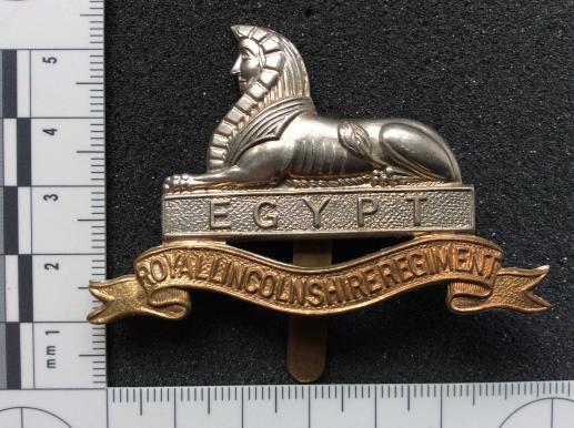 Gradia Militaria - Royal Lincolnshire Reg b/m cap badge