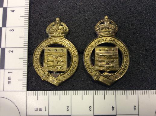 Gradia Militaria - Australian A.O.C brass collars 1930/42