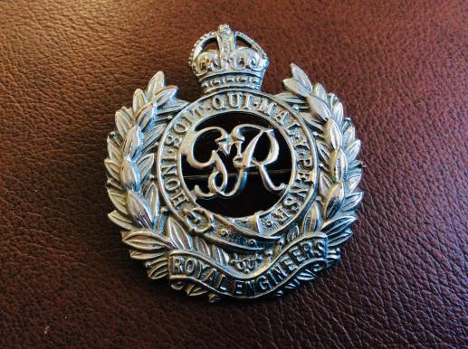 Gradia Militaria - WW2 Royal Engineers Cap Badge, turned into Sweetheart
