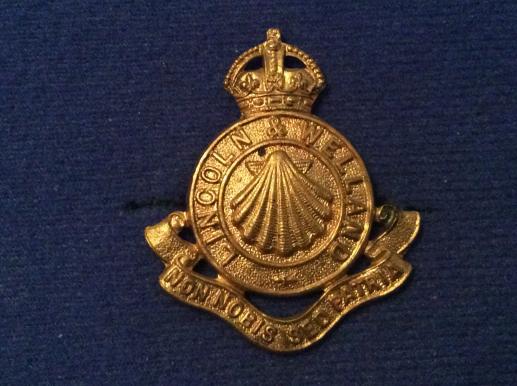 Gradia Militaria - WW2 Canadian The Lincoln & Welland Regiment Cap Badge