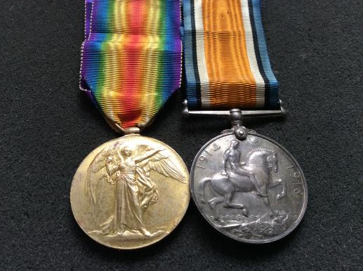 Gradia Militaria - WW1 pair to : Pte 1695 W.A HUNTER 45 Battalion A.I.F