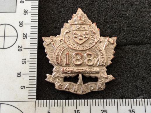 Gradia Militaria - WW1 C.E.F 188th Bn ( Prince Albert, Saskatchewan) Collar badge