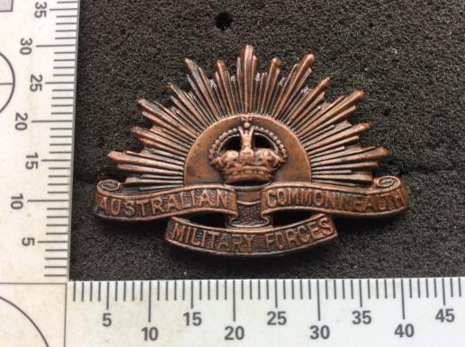 Gradia Militaria - WW2 Australian Rising Sun Collar Badge By H.ARENDSEN