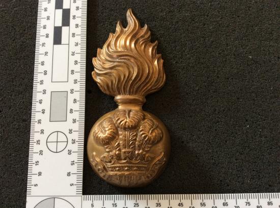 Gradia Militaria - V.R ( 1881 Pattern) Royal Welsh Fusiliers ORs fur hat badge