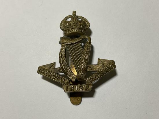 Gradia Militaria - Royal Irish Regiment cap badge 1902-22