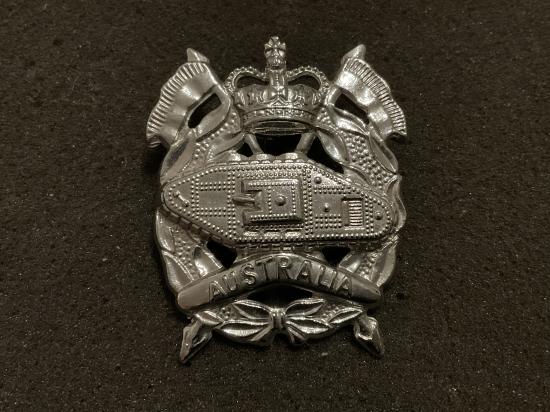 Gradia Militaria - Royal Australian Armoured Regiment chrome metal hat badge