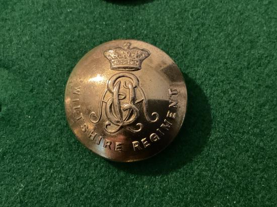 Gradia Militaria - Wiltshire Regiment button, large 27mm size