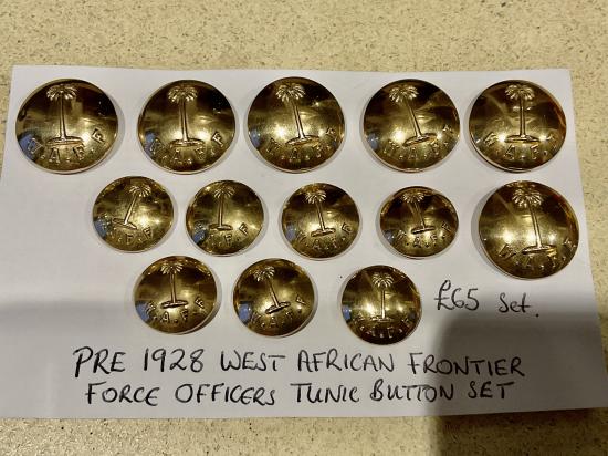 Gradia Militaria - W.A.F.F, Complete set of gilt officers tunic buttons by Dowler