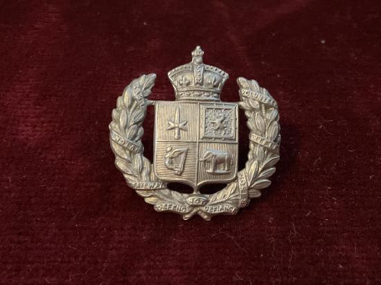 Gradia Militaria - East India Railway Vols Rifle Corps collar badge