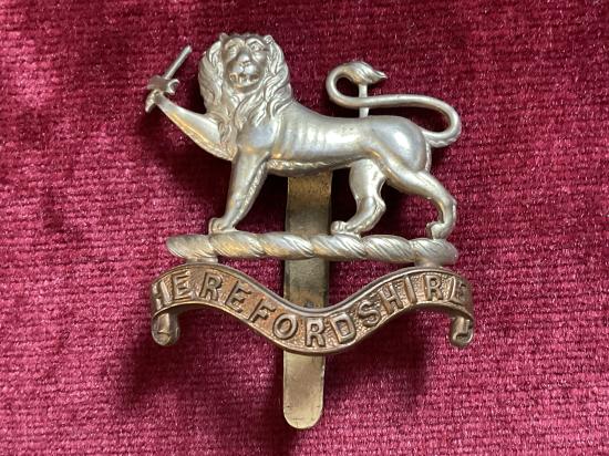 Gradia Militaria - WW2 Herefordshire Regiment cap badge