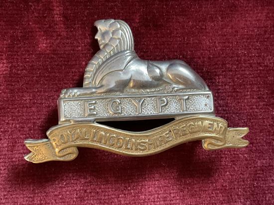 Gradia Militaria - Royal Lincolnshire regiment 1946-1960 version cap badge
