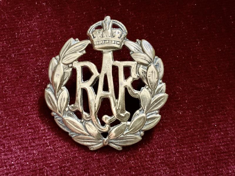 Gradia Militaria - WW2 R.A.F other ranks cap badge