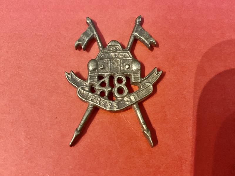Gradia Militaria - WW2 48TH Indian Armoured Regiment cap badge