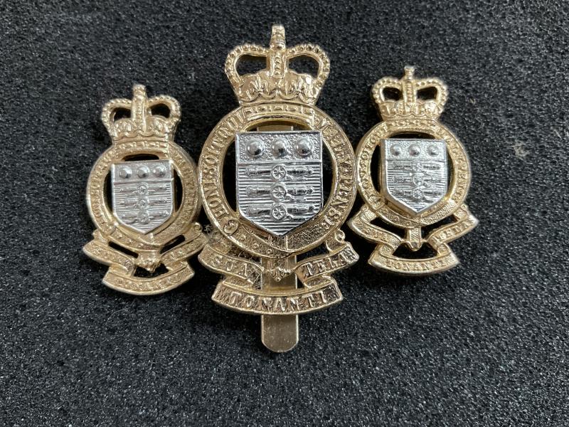 Gradia Militaria - Anodised R.A.O.C (Tonanti version) cap badge and collars