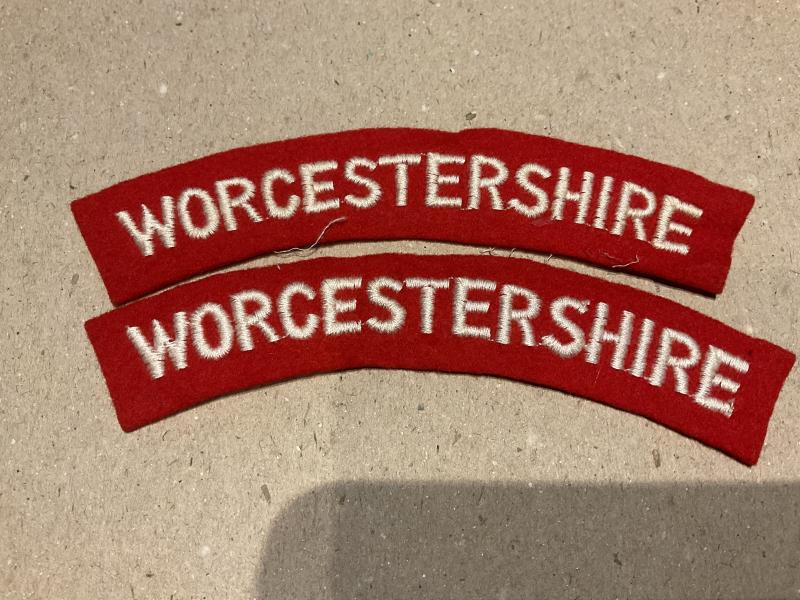 Gradia Militaria - WW2 WORCESTERSHIRE Regt cloth shoulder titles