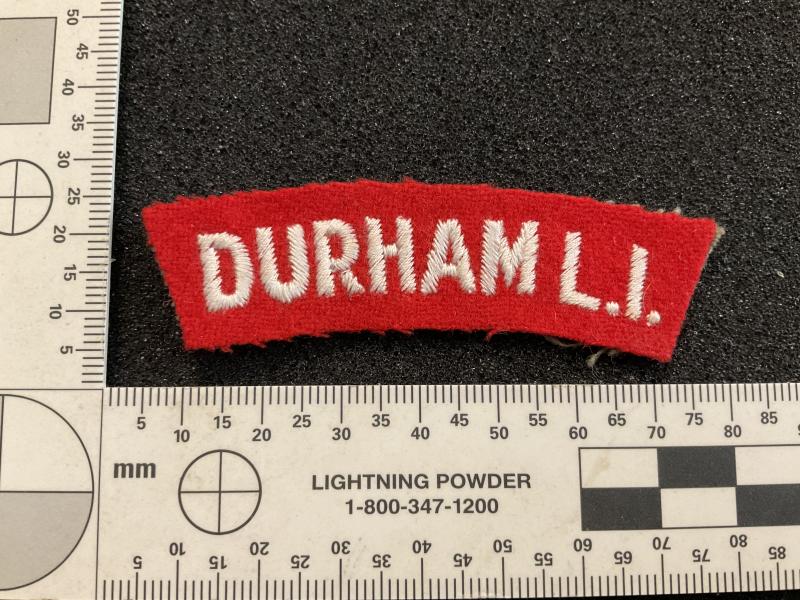 Gradia Militaria - WW2 DURHAM L.I Cloth title , small letter version