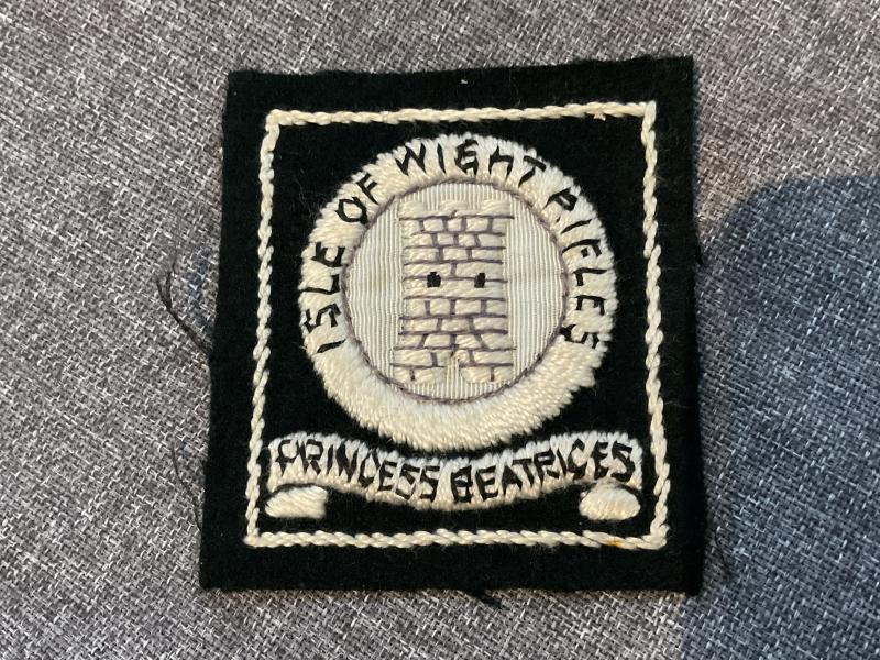 Gradia Militaria - WW2 HQ Btn/457 Regt R.A, Isle of Wight Rifles formation sign