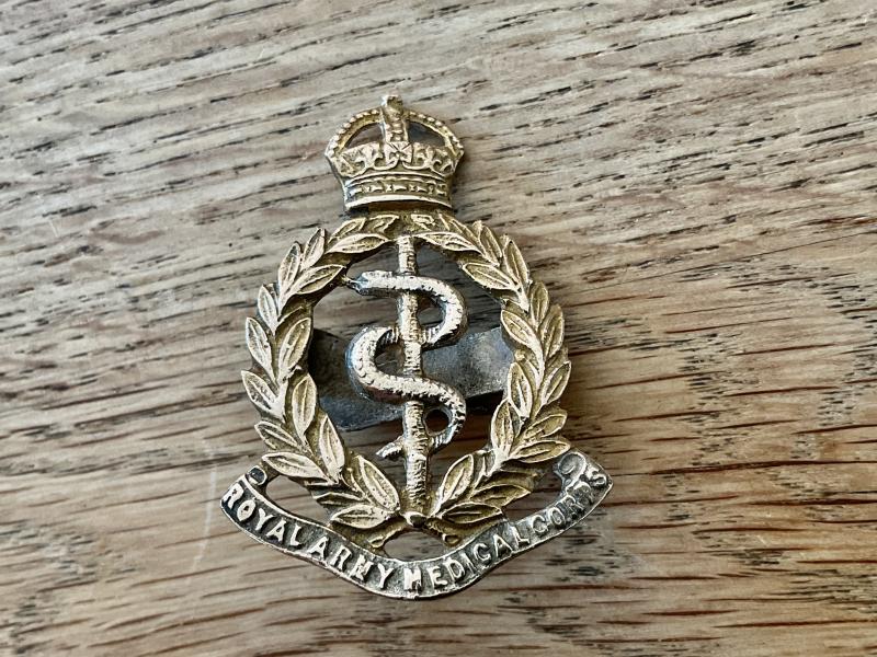 Gradia Militaria - R.A.M.C Officers No 1 dress cap badge