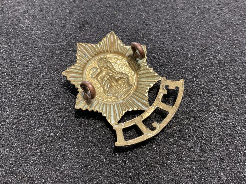 Gradia Militaria - K/C Fiji Defence Force brass cap badge