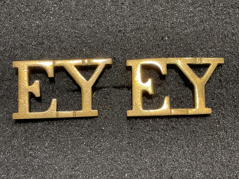 Gradia Militaria - Brass other ranks Essex Yeomanry (E.Y) titles