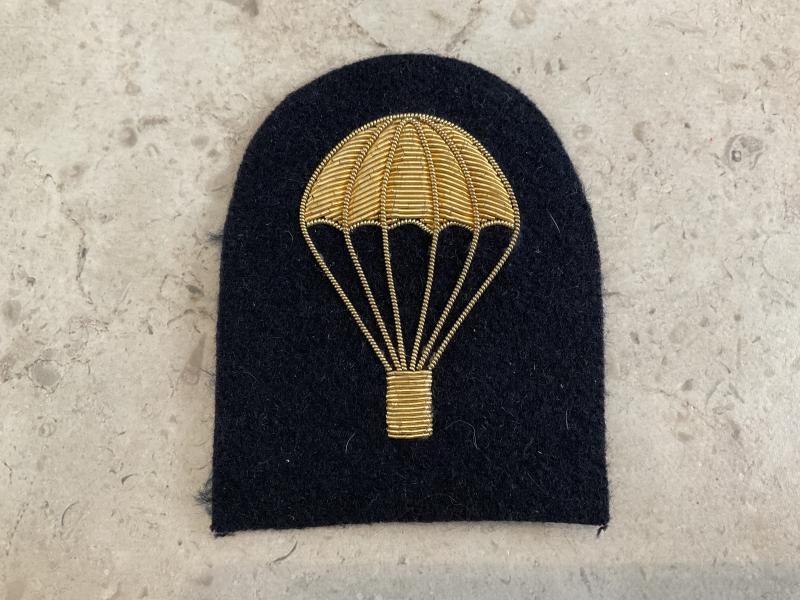 Gradia Militaria - R.N Submarine Parachute Assistance Group trade badge