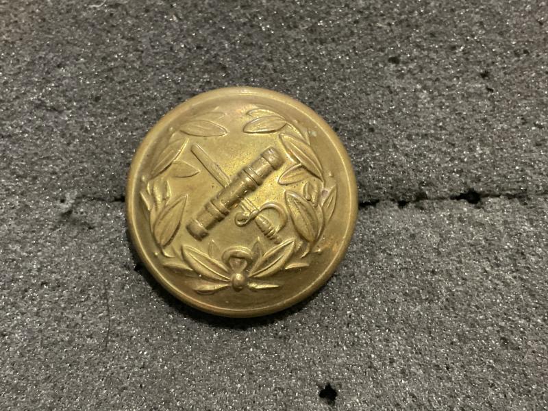 Gradia Militaria - Generals rank large gilded brass button by pitt