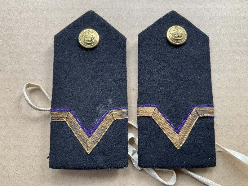 Gradia Militaria - Merchant navy officers shoulder boards