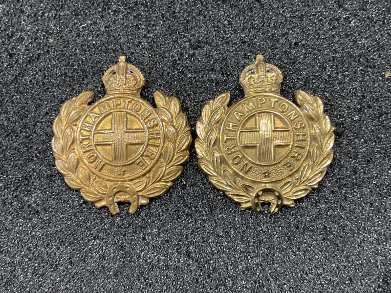 Gradia Militaria - Post 1902 Northamptonshire Regiment collar badges