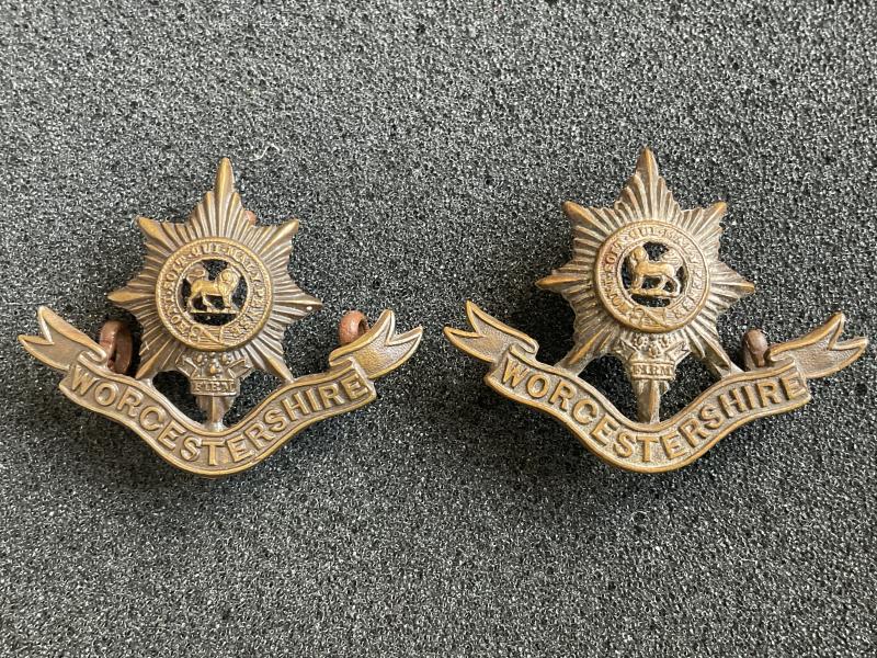 Gradia Militaria - WW1 The Worcestershire Regiment O.S.D collars