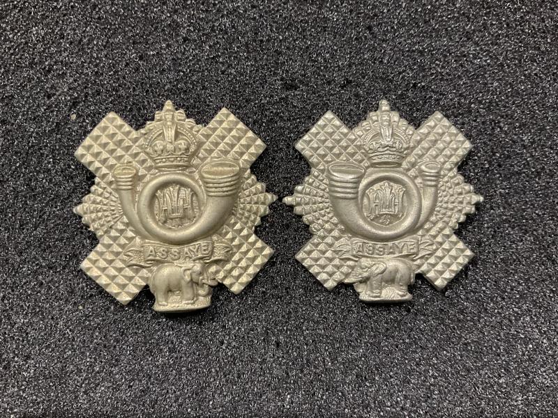 Gradia Militaria - WW1/2 Highland Light Infantry collar badges