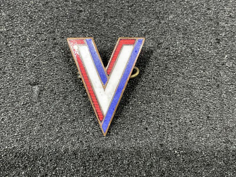 Gradia Militaria - WW2 Enamel V for victory lapel badge