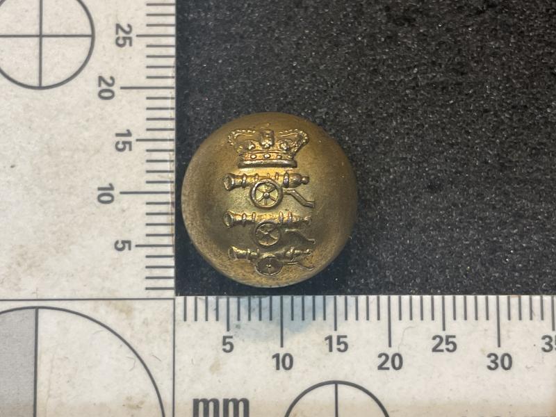 Gradia Militaria - QVC 1855-73 R.A Officers 16mm ball button by JENNENS