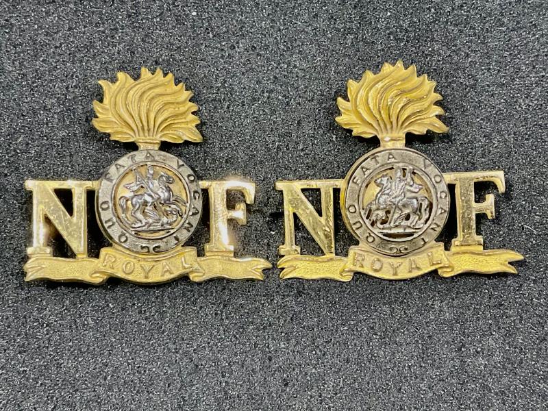 Gradia Militaria - Royal Northumberland Fusiliers officers shoulder titles