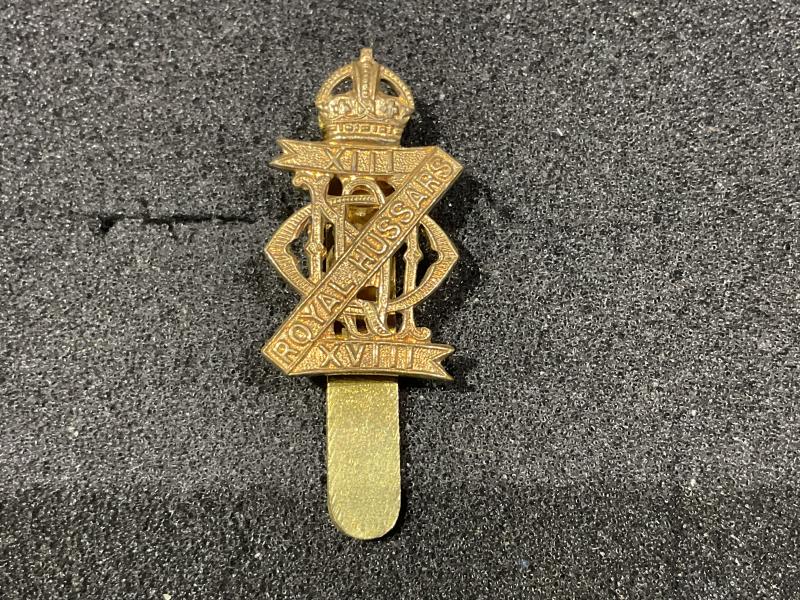 Gradia Militaria - WW2 13th/18th Royal Hussars cap badge