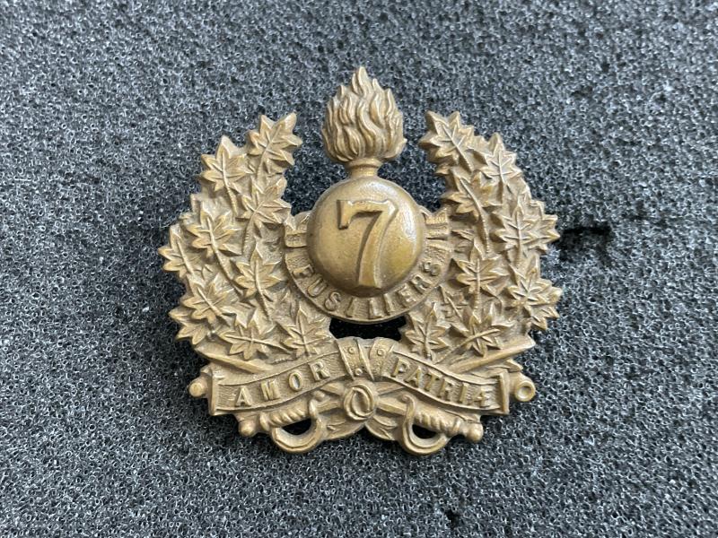 Gradia Militaria - Canadian 7th Fusiliers (London, Ontario) collar badge