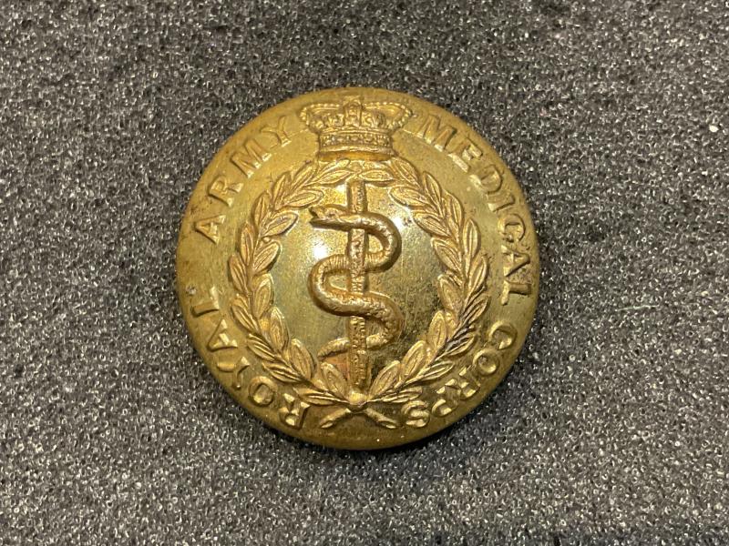 Gradia Militaria - QVC Royal Army Medical Corps gilded brass button
