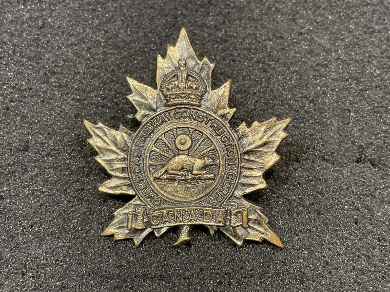 Gradia Militaria - WW1 CEF Overseas Railway Construction Corps collar badge