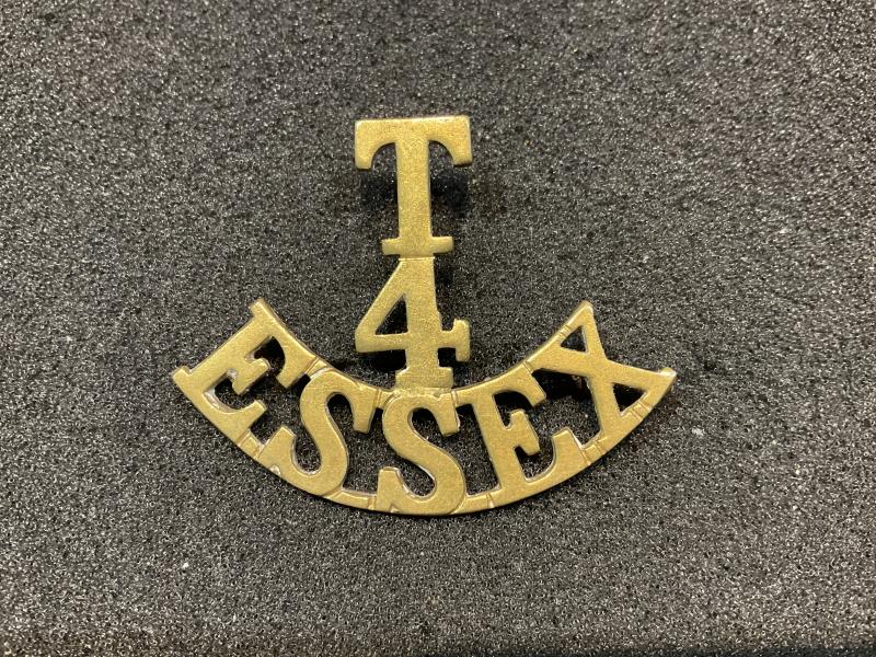Gradia Militaria - WW1 T 4 ESSEX brass ORs shoulder title