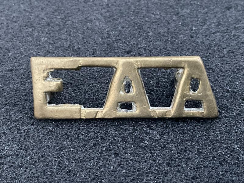 Gradia Militaria - WW2 E.A.A-East Africa Artillery brass shoulder title