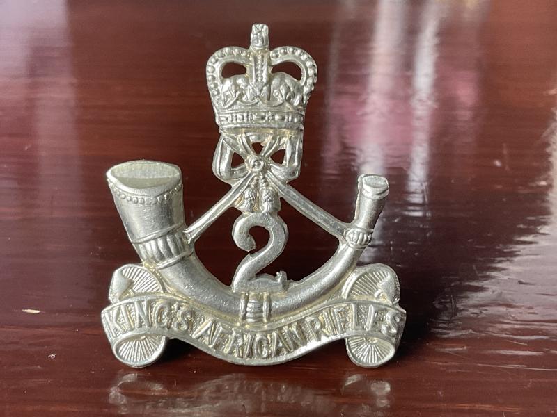 Gradia Militaria - Q/C 2nd Kings African Rifles w/m cap badge