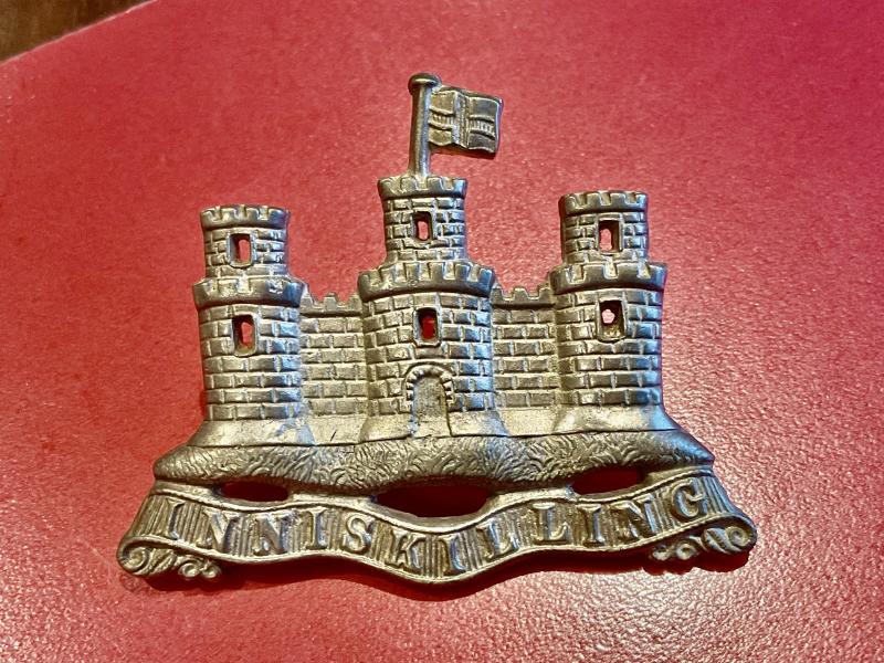 Gradia Militaria - Royal Inniskilling Fusiliers s/plated Pipers badge