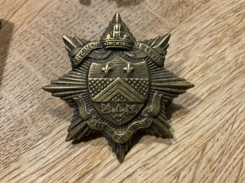 Gradia Militaria - WW2 Canadian Le Regiment de Levis cap badge