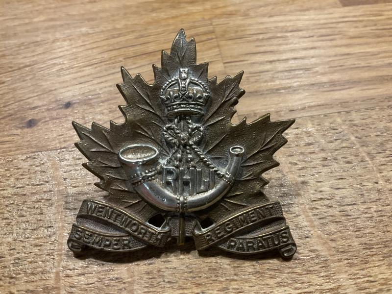 Gradia Militaria - WW2 The Royal Hamilton Light Infantry (Wentworth) cap badge