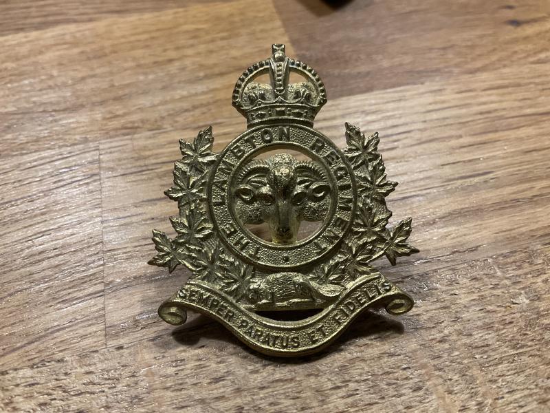 Gradia Militaria - The Lambton Regiment of Canada cap badge, circa 1926.